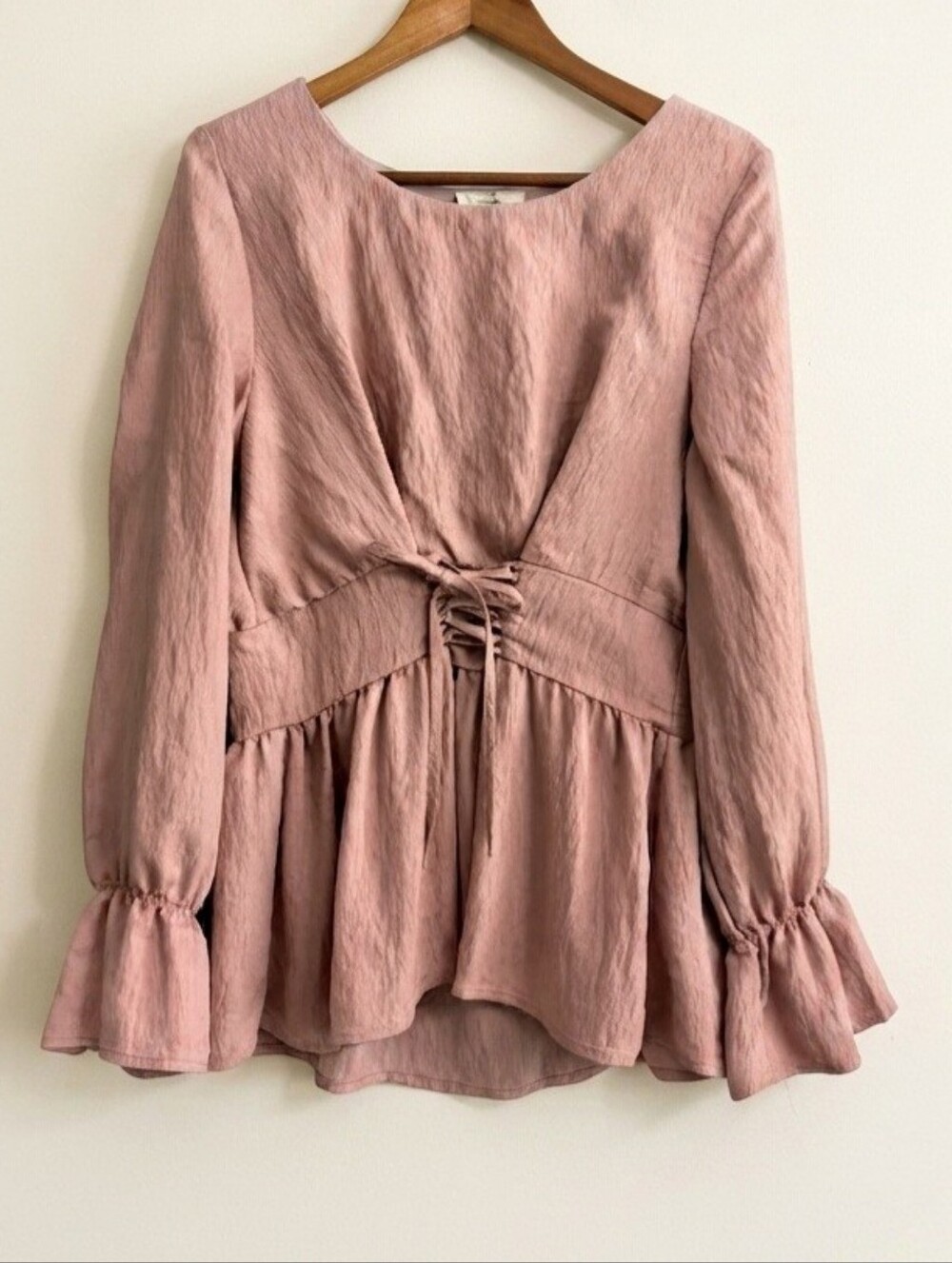 Entro Dusty Rose Long Sleeve Bell Sleeve Lace Up Tie Front Top Size Large